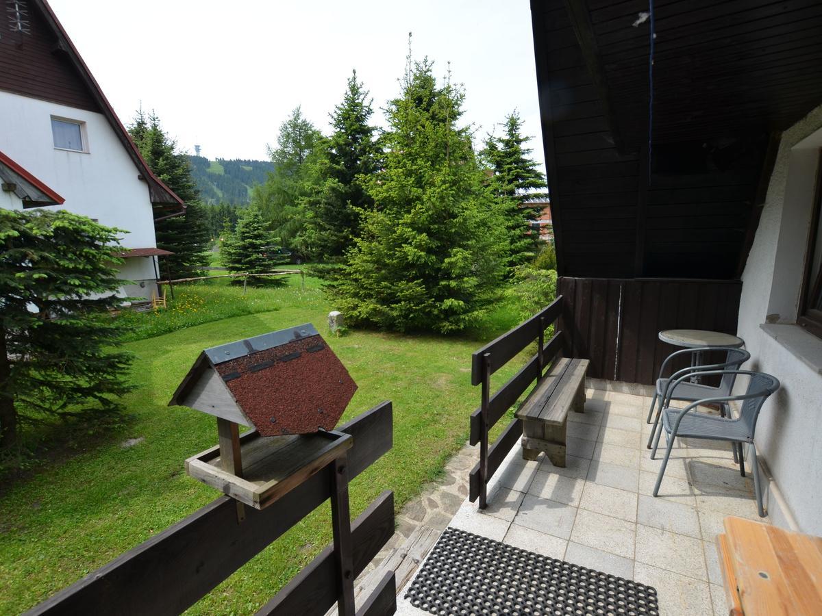 Nice Holiday Home In The Ore Mountains Only 500M From The Chairlift Loučná pod Klínovcem Exterior foto